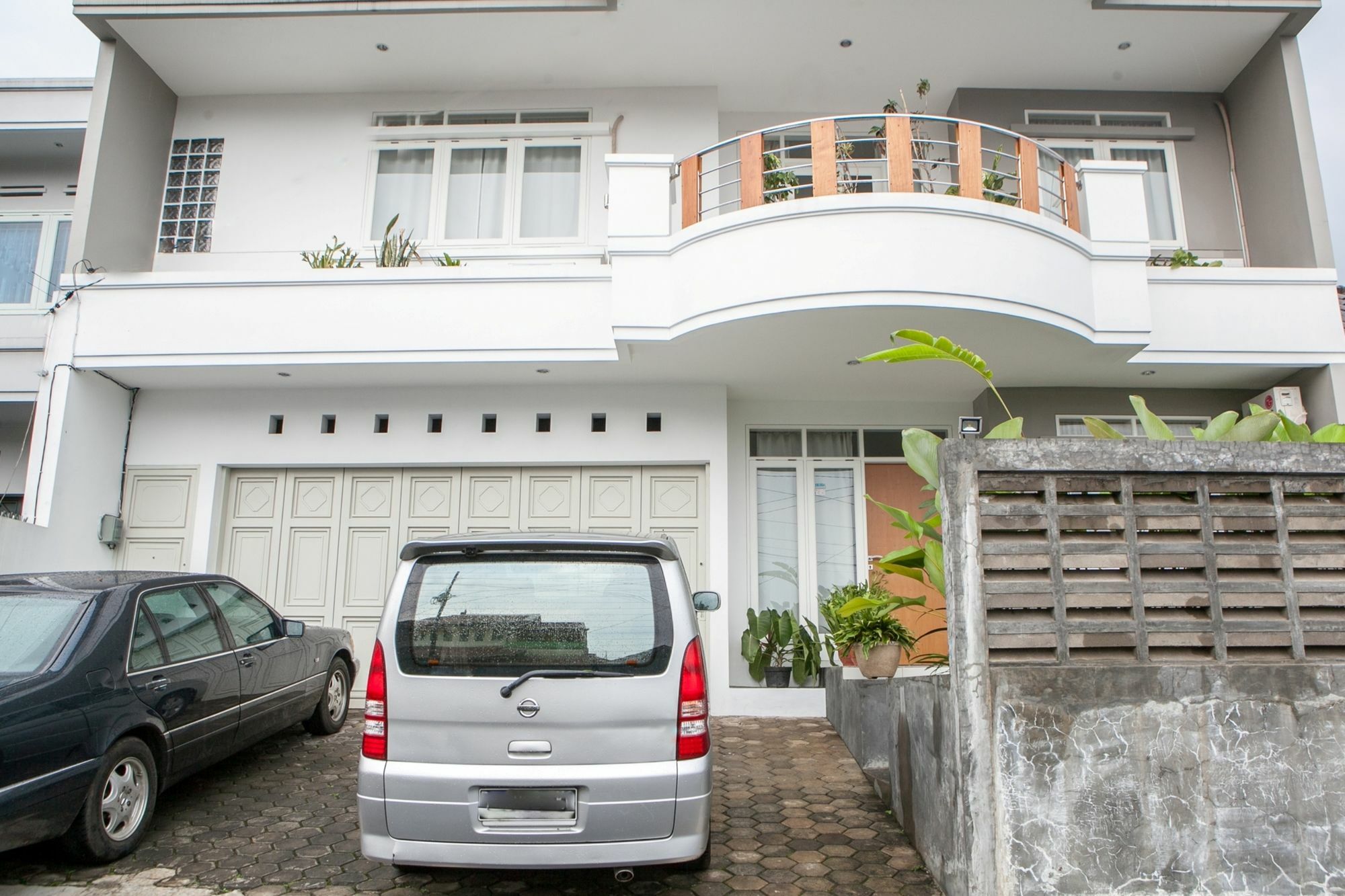 Reddoorz @ Bukit Dago 2*